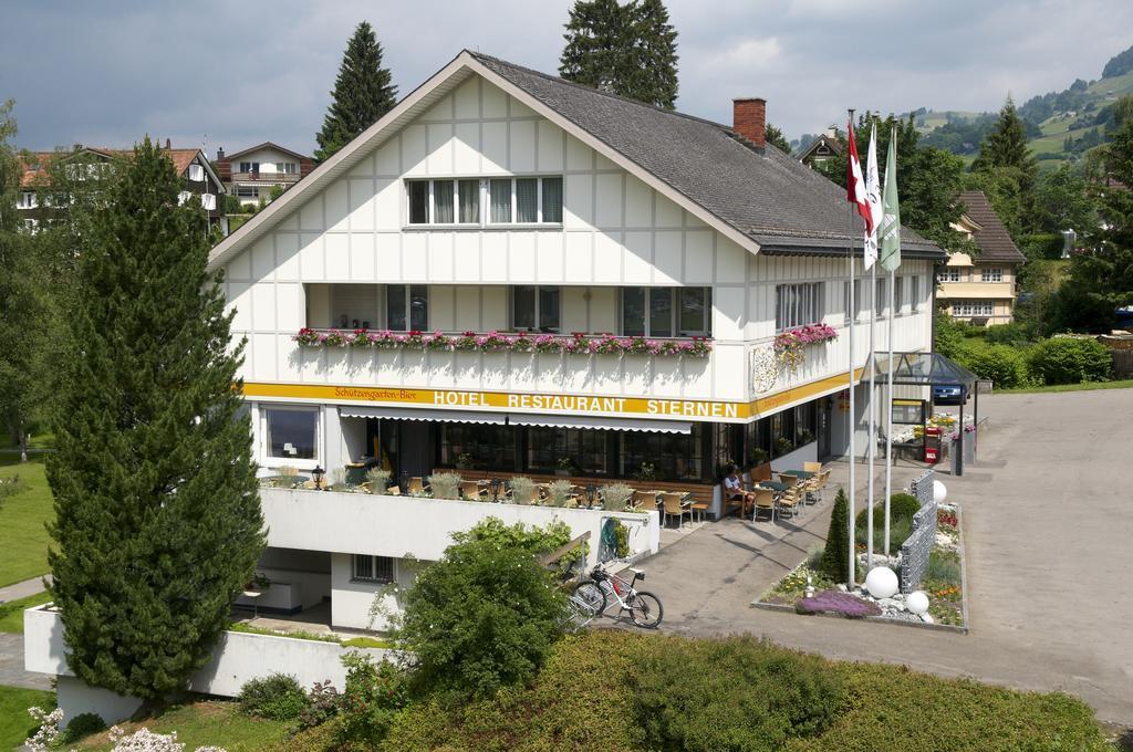 Hotel-Restaurant Sternen Nesslau Exterior foto